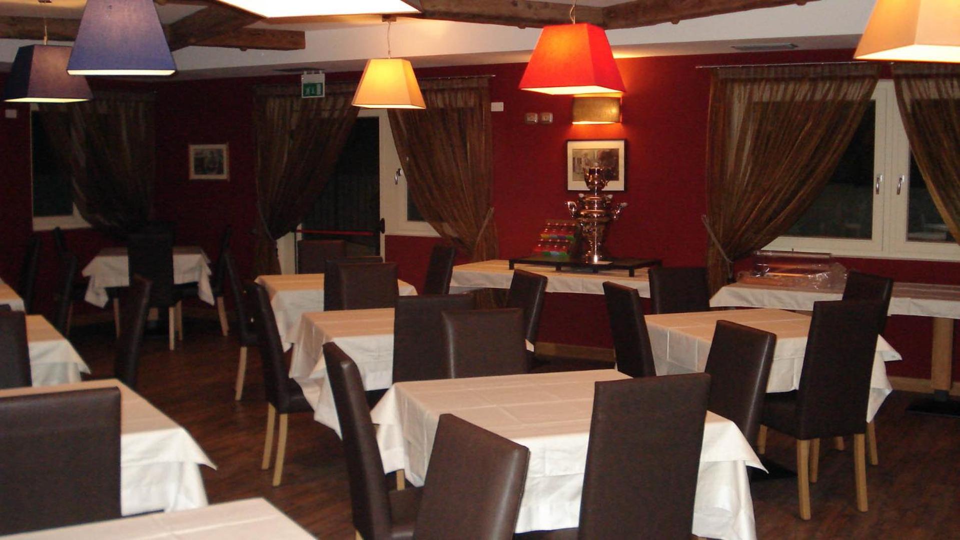 Hotel Garni Vittoria เฟียรา ดี พรีเมียโร ภายนอก รูปภาพ